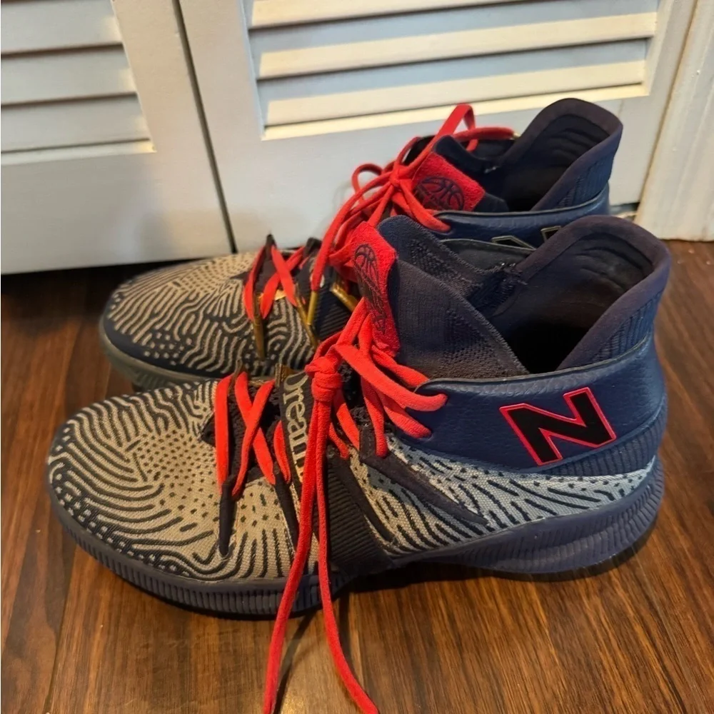 Size 9 - Men’s New Balance OMN1S Black History Month 2020